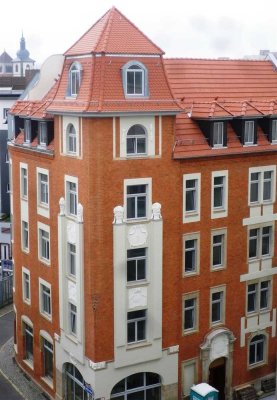 ERFURT-ELEGANTES APPARTEMENT IM DACHGESCHOSS-MIT EBK
