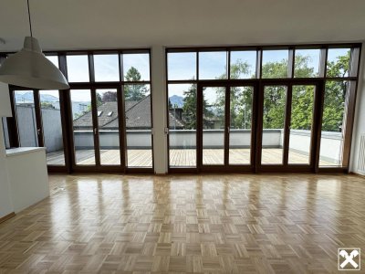 Zentrumsnahe Dachgeschosswohnung mit großer Terrasse - Provisionsfrei