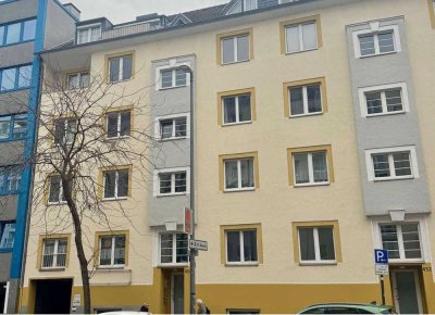 3 Zimmer Altbauwohnung in Nippes mit Garage ohne Makler