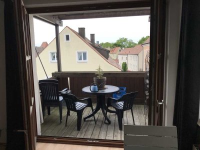 Schöne 2-Zimmer Dachgeschoßwohnung mit Balkon im Herzen von Amberg