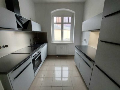Komplettrenovierung - Gemütliche 2-Zimmer-Wohnung, auf Wunsch mit neuer Einbauküche