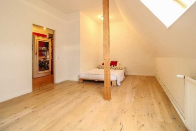 Citynahe Dachgeschosswohnung mit Dachterrasse