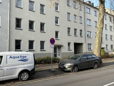 Scharmantes Eigentum im Herzen von MG-Rheydt. Lichtvolle Wohnung mit Stellplatz & Einbauküche!