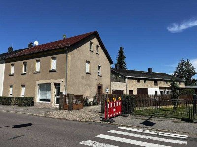 Zwei Generationen, ein Zuhause! Zweifamilienhaus mit Grundstück und Ausbaupotential in Naunhof!!!