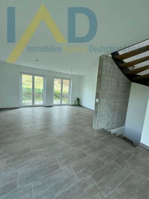 Neuwertiges DHH mit moderner Ausstattung und nachhaltigem Wohnkomfort