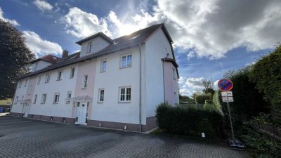 Traumhafte 2 Zimmer Wohnung mit eigenem Garten in der 
Erfurterstrasse