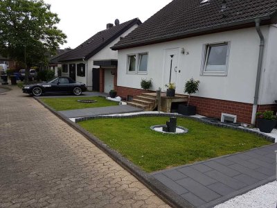 Von privat freisteh. Einfamilienhaus mit verm. Einliegerwohnung