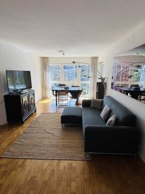 Helle 5-Zimmer-Wohnung mit Loggia in München-Bogenhausen