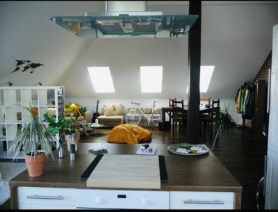 Stilvolle Loftwohnung mit Terrasse und All-inclusive-Miete