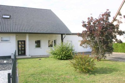 Doppelhaushälfte mit Charme und Potenzial in Frankfurt (Oder) auf großem Grundstück mit Garage