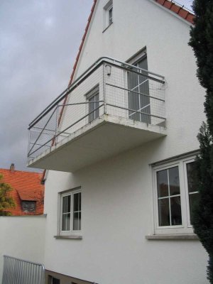 Gepflegte Doppelhaushälfte mit Garage in Nürnberg-Gebersdorf