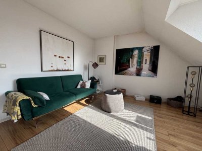 Weitblick! 2 Zimmer Dachgeschosswohnung im Herzen der Schanze