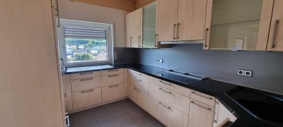 Wundervolle Wohnung mit Tageslichtbad und moderner Einbauküche.