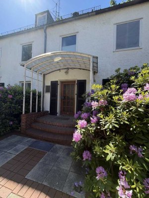 Charmantes Reihenmittelhaus in begehrter Lage mit Sauna und 2 Stellplätzen
