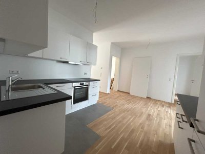 Hochwertige 3 Zi. Whg. (Bj. 2023), Terasse, EBK, Gäste-WC, Abstellk., Keller, 2x Stellplatz