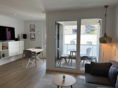 Exklusive, neuwertige 2-Zimmer-Wohnung mit Loggia und EBK in Höfingen | Top Ausstatt. |