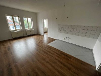 Zwei Raum Whg im schönen Brandenburg a. d. H.!