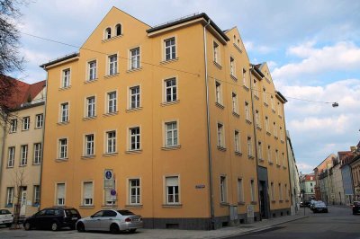Regensburger Altstadt - helles Apartment in historischem Baudenkmal