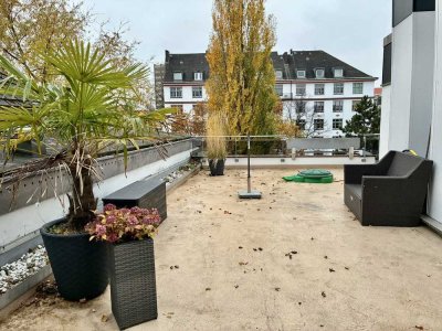 Exklusive 3-Zimmer Penthouse-Wohnung mit Balkon in Hamburg-Rotherbaum