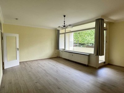 Neu modernisierte 2-Zimmer-Wohnung mit Balkon in Toplage Steglitz