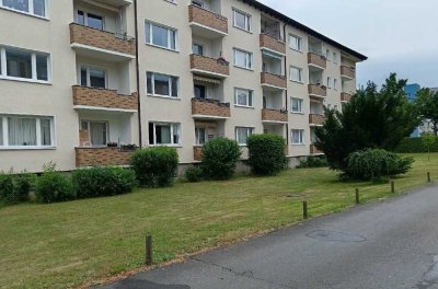 Solide 3 Zimmerwohnung im EG eines gepflegten Hauses