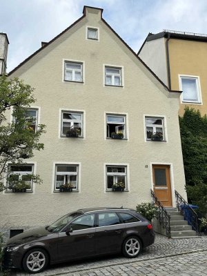 ** Ein Altstadt + ein Ferienhaus **