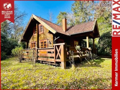 Wochenendhaus / Rundbohlenblockhaus /
Am See / Waldlage /
Erholung Pur
