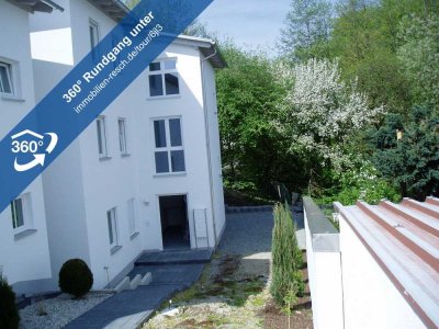 Modern Wohnen in Topp Lage 
3-Zimmer-Dachgeschoss-Wohnung mit EBK, Vollbad und Südbalkon