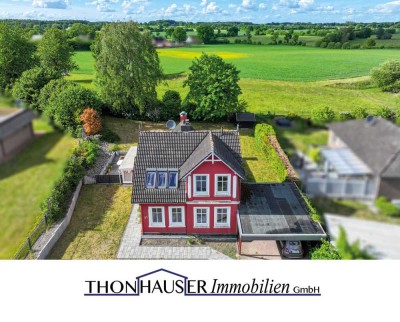 ! Neu ! Altbauvilla mit großem Grundstück und Doppelcarport in Feldrandlage in 22929 Schönberg