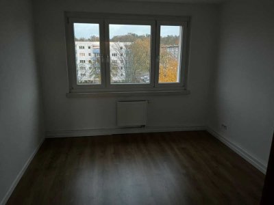 **Besichtigung: Di., 26.08.25 um 20:15 Uhr** Sonnige Balkon-Whg nahe Marienberg!