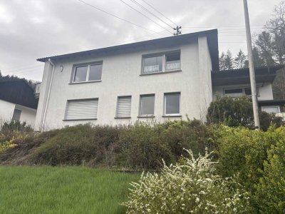 renovierungsbedürftiges Einfamilienhaus zu verkaufen