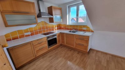 Attraktive 2-Zimmer-Dachgeschosswohnung mit Einbauküche in Pichlern