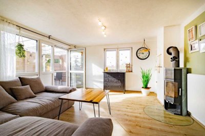 Dein Traum am Kaiserstuhl. Moderne 7-Zi. mit Garten-Oase, Pool, Kamin, Klima, PV-Anlage