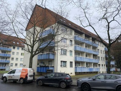 Wohnung mit Einbauküche und Balkon