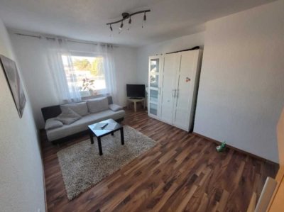 WG-Zimmer in Reihenhaus mit Terrasse und schönem Garten zur Mitbenutzung