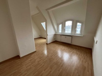 Zentrale 3 Zimmer Dachgeschoss Wohnung im Altbau (Erfurt-Altstadt)