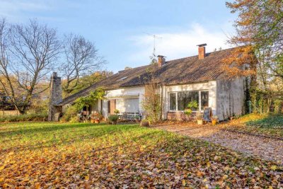 Modernisierungsbedürftige Villa zur vielfältigen Nutzung in Köln-Dünnwald