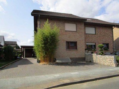 Doppelhaushälfte mit viel Platz in Paderborn-Sande