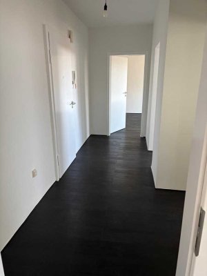 Charmante 2-Zimmer-Wohnung in Köln-Poll – Frisch renoviert