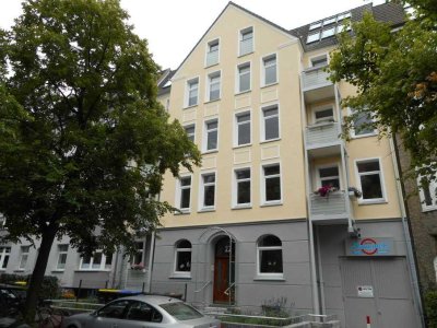 Charmante 3,5-Zimmer-Altbauwohnung in der Kleiststraße