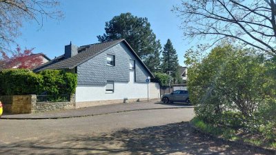 Reihenendhaus in guter Lage mit Garten