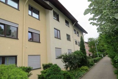Bad Bergzabern - 2 Zimmer-Wohnung, Balkon und KFZ-Stellplatz