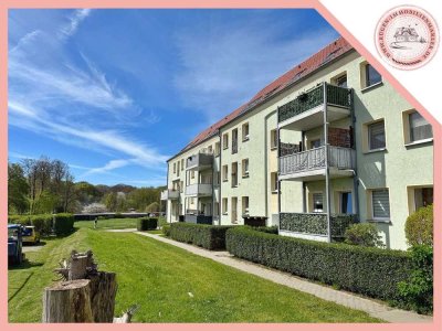 Attraktive 2,5-Zimmer-Eigentumswohnung mit Balkon und zwei Parkplätzen