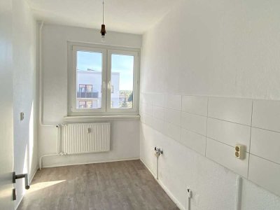+++Neu saniert mit hellen Räumen+++