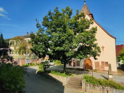 Geschmackvolle, neuwertige 3,5-EG-Wohnung mit luxuriöser Innenausstattung mit EBK in Wollbach