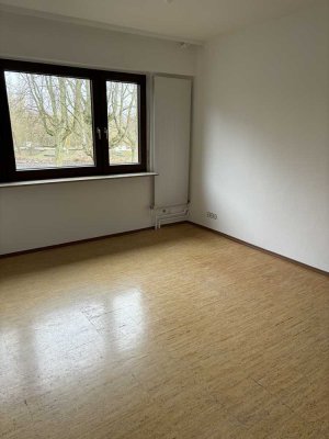 Erstbezug nach Sanierung: ansprechende 3-Zimmer-Wohnung mit Einbauküche in Gießen