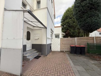 Erdgeschosswohnung mit Garten und Terrasse