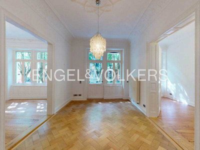 Traumhafte Altbauwohnung in prachtvollem Kulturdenkmal!