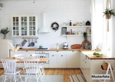 2-Zimmer-Wohnung nebst Balkon