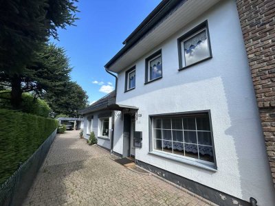 Charmantes Reihenhaus mit Wintergarten, Garten und Garage in ruhiger Lage